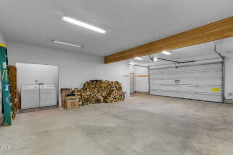 Tiny photo for 15150 Yellow Pine Loop, Bend, OR 97707 (MLS # 220227085)