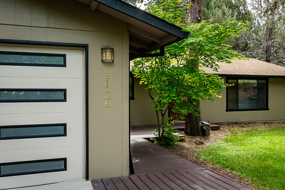 61346 Robin Hood Lane