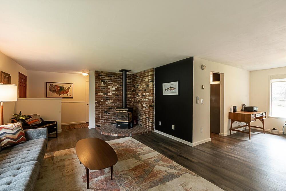 61346 Robin Hood Lane