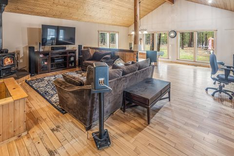 Tiny photo for 15784 Lava Drive, La Pine, OR 97739 (MLS # 220216524)