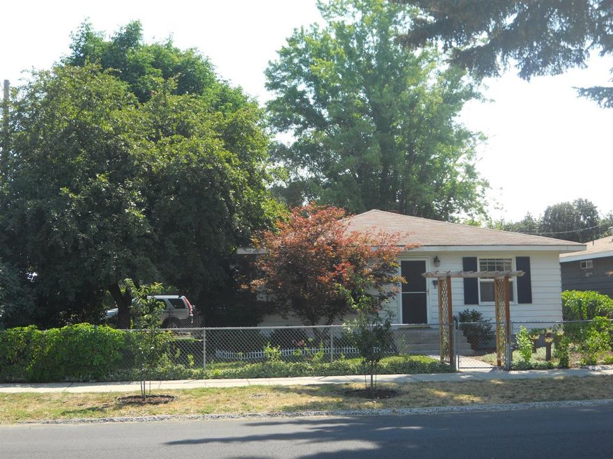 Very clean home with private side and backyard! Mature trees and landscaping gives you privacy and nice shade for the summer days. Home has a nice patio out back as well as a small green house and additional tool storage building. RV parking behind fence (seller has vines growing on it that can easily be removed). Home has oil heat that seller says is very reasonable and costs a total of around 300 a year for her to heat.