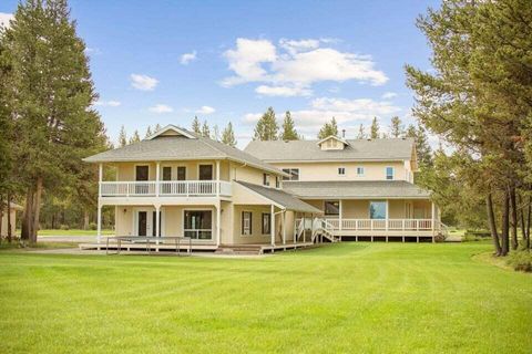 Photo of 50450 Highway 31, La Pine, OR 97739 (MLS # 220180966)