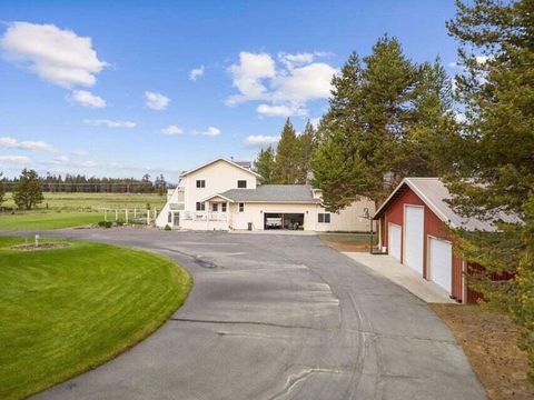 Tiny photo for 50450 Highway 31, La Pine, OR 97739 (MLS # 220180966)