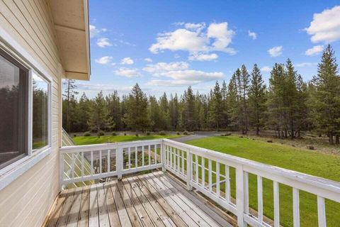Tiny photo for 50450 Highway 31, La Pine, OR 97739 (MLS # 220180966)