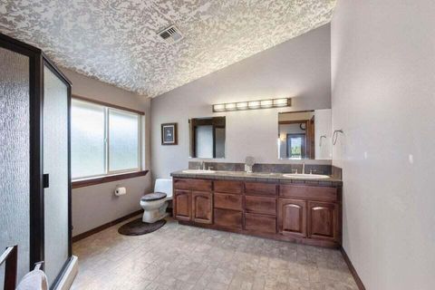 Tiny photo for 50450 Highway 31, La Pine, OR 97739 (MLS # 220180966)