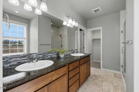 Tiny photo for 51379 Apache Tears CT, La Pine, OR 97739 (MLS # 220222820)