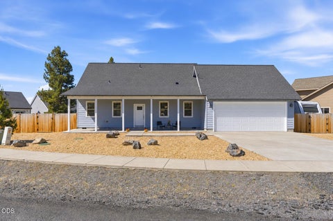 Tiny photo for 51379 Apache Tears CT, La Pine, OR 97739 (MLS # 220222820)