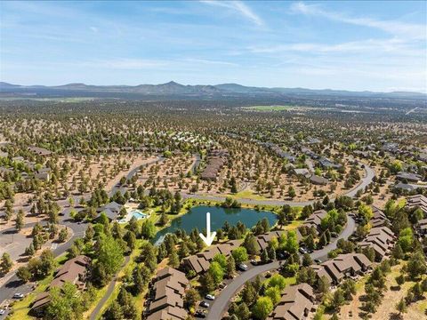 Tiny photo for 1378 Highland View Loop, Redmond, OR 97756 (MLS # 220221677)