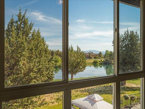 Tiny photo for 1378 Highland View Loop, Redmond, OR 97756 (MLS # 220221677)