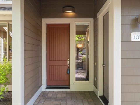 Tiny photo for 1378 Highland View Loop, Redmond, OR 97756 (MLS # 220221677)