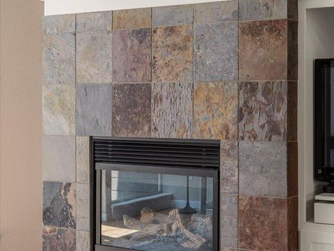 Tiny photo for 1378 Highland View Loop, Redmond, OR 97756 (MLS # 220221677)