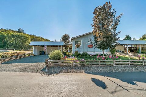 6901 Old Stage Rd 13 Central Point OR 97502