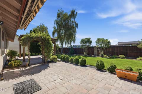 Tiny photo for 1736 NW Nickernut Place, Redmond, OR 97756 (MLS # 220227322)