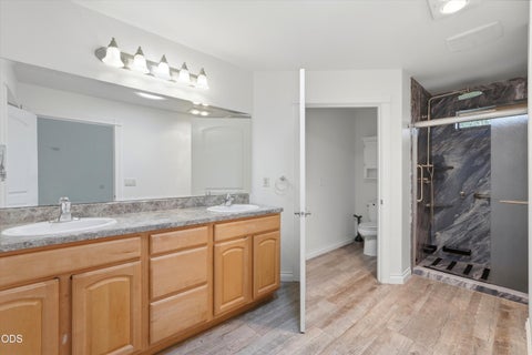 Tiny photo for 1736 NW Nickernut Place, Redmond, OR 97756 (MLS # 220227322)