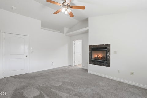 Tiny photo for 1736 NW Nickernut Place, Redmond, OR 97756 (MLS # 220227322)