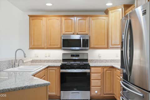 Tiny photo for 1736 NW Nickernut Place, Redmond, OR 97756 (MLS # 220227322)