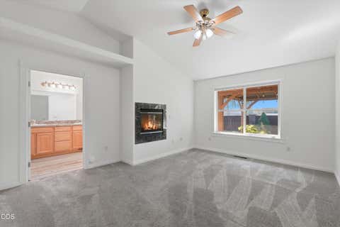 Tiny photo for 1736 NW Nickernut Place, Redmond, OR 97756 (MLS # 220227322)