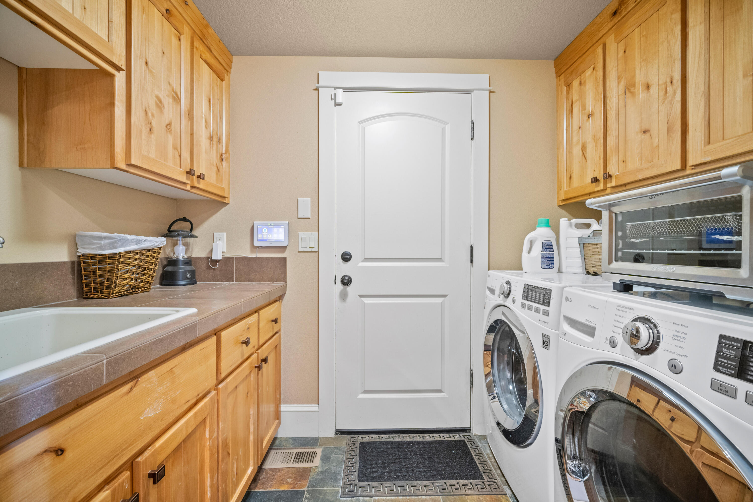 River Rim - Residential