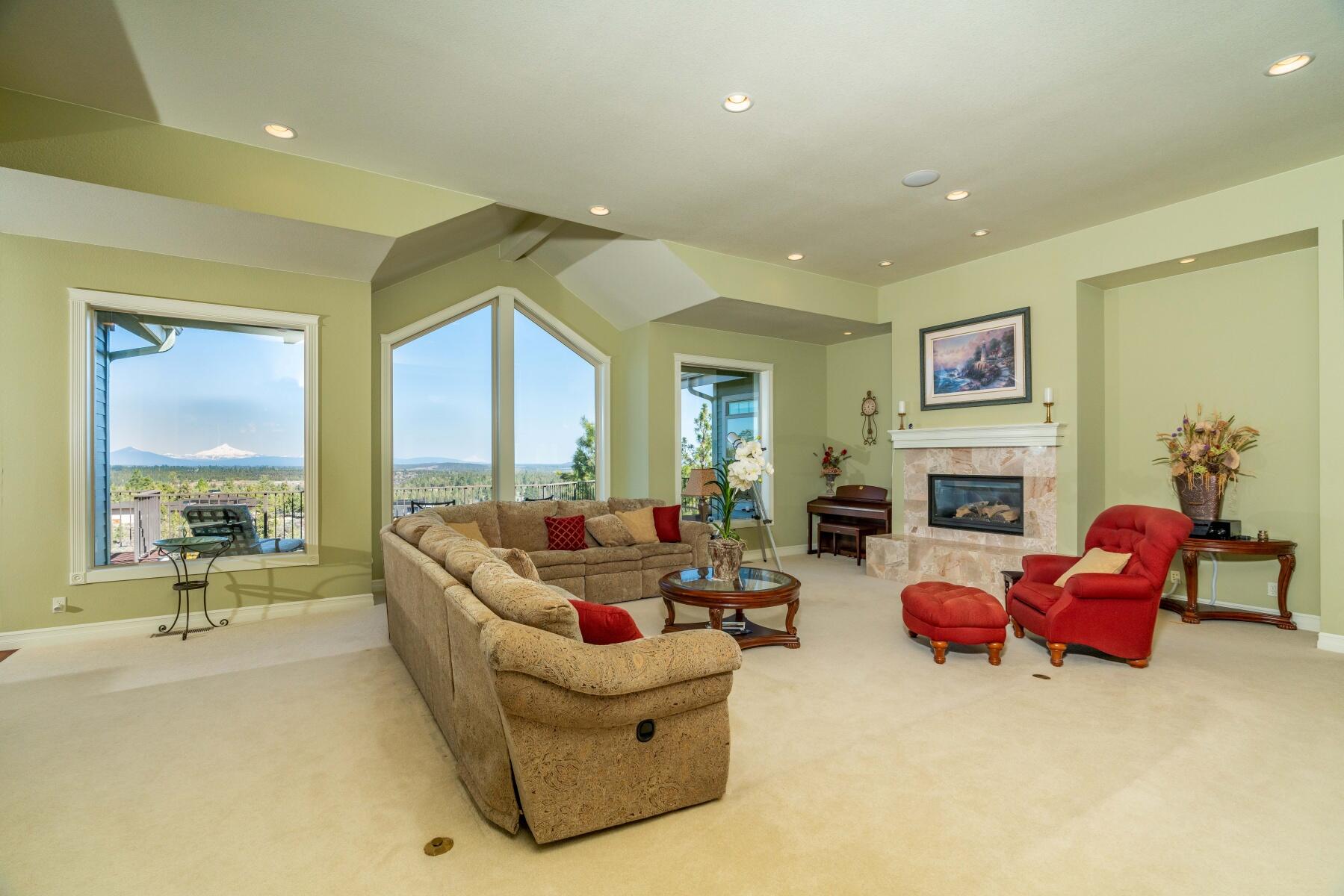 Awbrey Butte - Residential