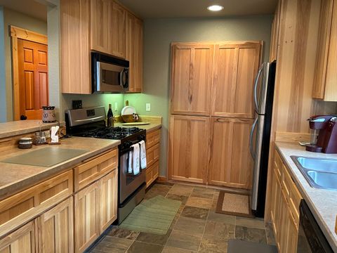 Tiny photo for 4645 Harrier Drive, Klamath Falls, OR 97601 (MLS # 220213053)