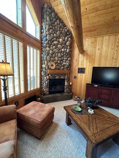 Tiny photo for 4645 Harrier Drive, Klamath Falls, OR 97601 (MLS # 220213053)