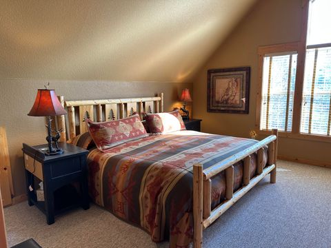 Tiny photo for 4645 Harrier Drive, Klamath Falls, OR 97601 (MLS # 220213053)