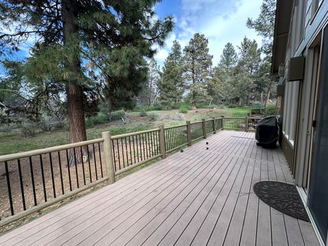 Tiny photo for 4645 Harrier Drive, Klamath Falls, OR 97601 (MLS # 220213053)