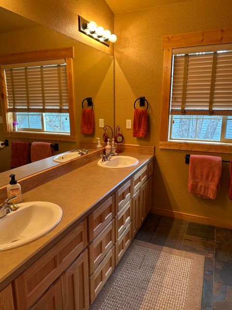 Tiny photo for 4645 Harrier Drive, Klamath Falls, OR 97601 (MLS # 220213053)