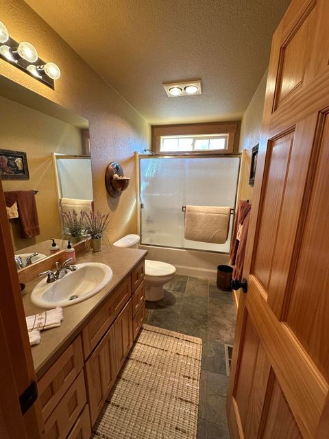 Tiny photo for 4645 Harrier Drive, Klamath Falls, OR 97601 (MLS # 220213053)