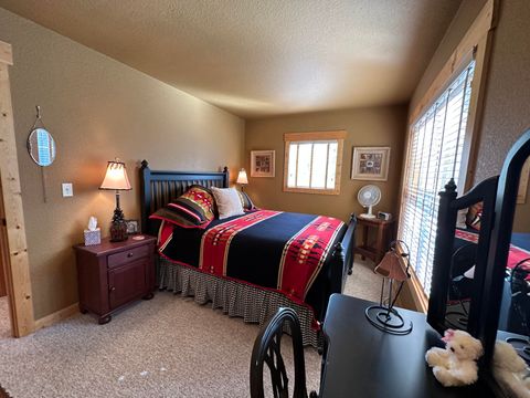 Tiny photo for 4645 Harrier Drive, Klamath Falls, OR 97601 (MLS # 220213053)