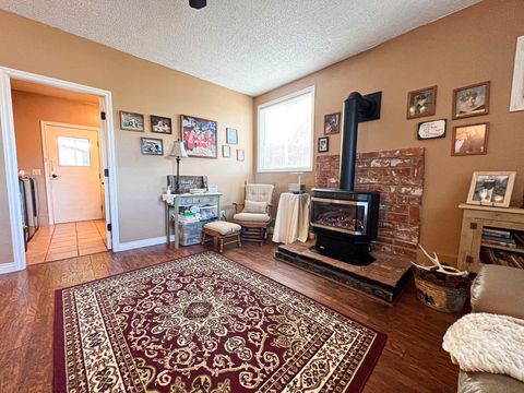 Tiny photo for 1225 B Street, Fossil, OR 97830 (MLS # 220212087)