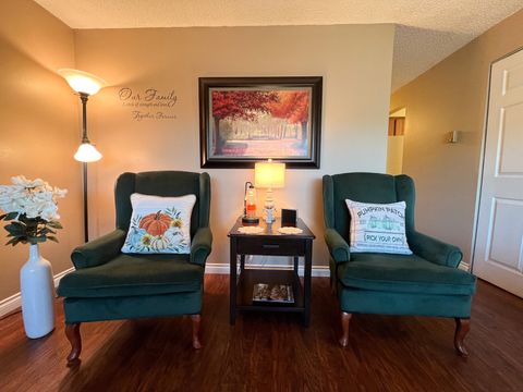 Tiny photo for 1225 B Street, Fossil, OR 97830 (MLS # 220212087)