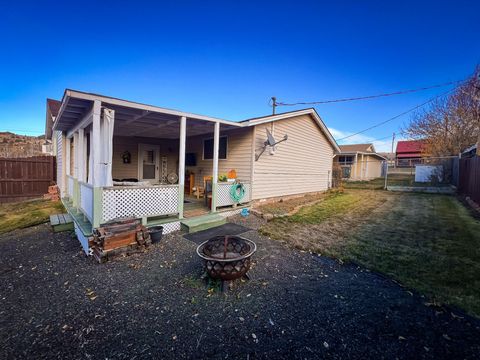 Tiny photo for 1225 B Street, Fossil, OR 97830 (MLS # 220212087)