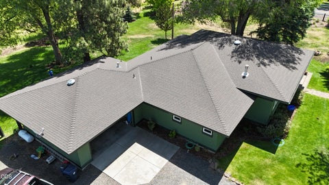 Tiny photo for 6967 SW Quarry Avenue, Redmond, OR 97756 (MLS # 220223184)