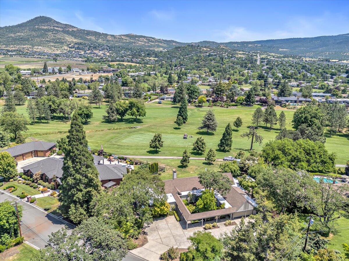 Rogue Valley Estates Subdivision - Residential