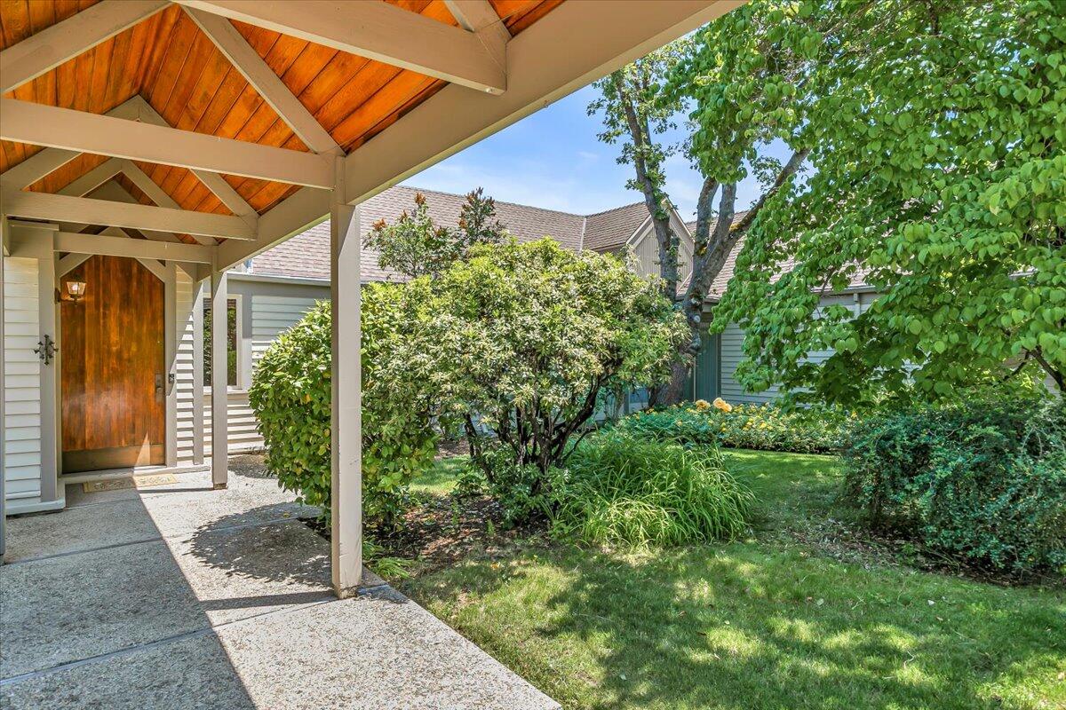 Rogue Valley Estates Subdivision - Residential