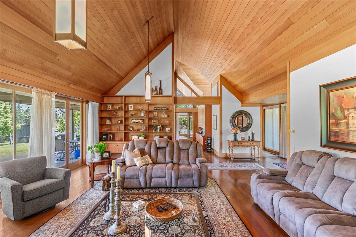 Rogue Valley Estates Subdivision - Residential