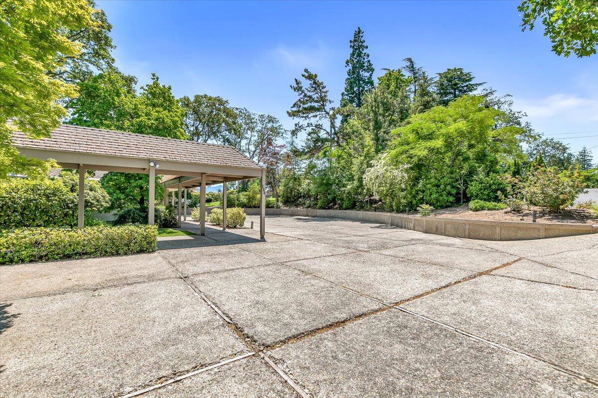 Rogue Valley Estates Subdivision - Residential