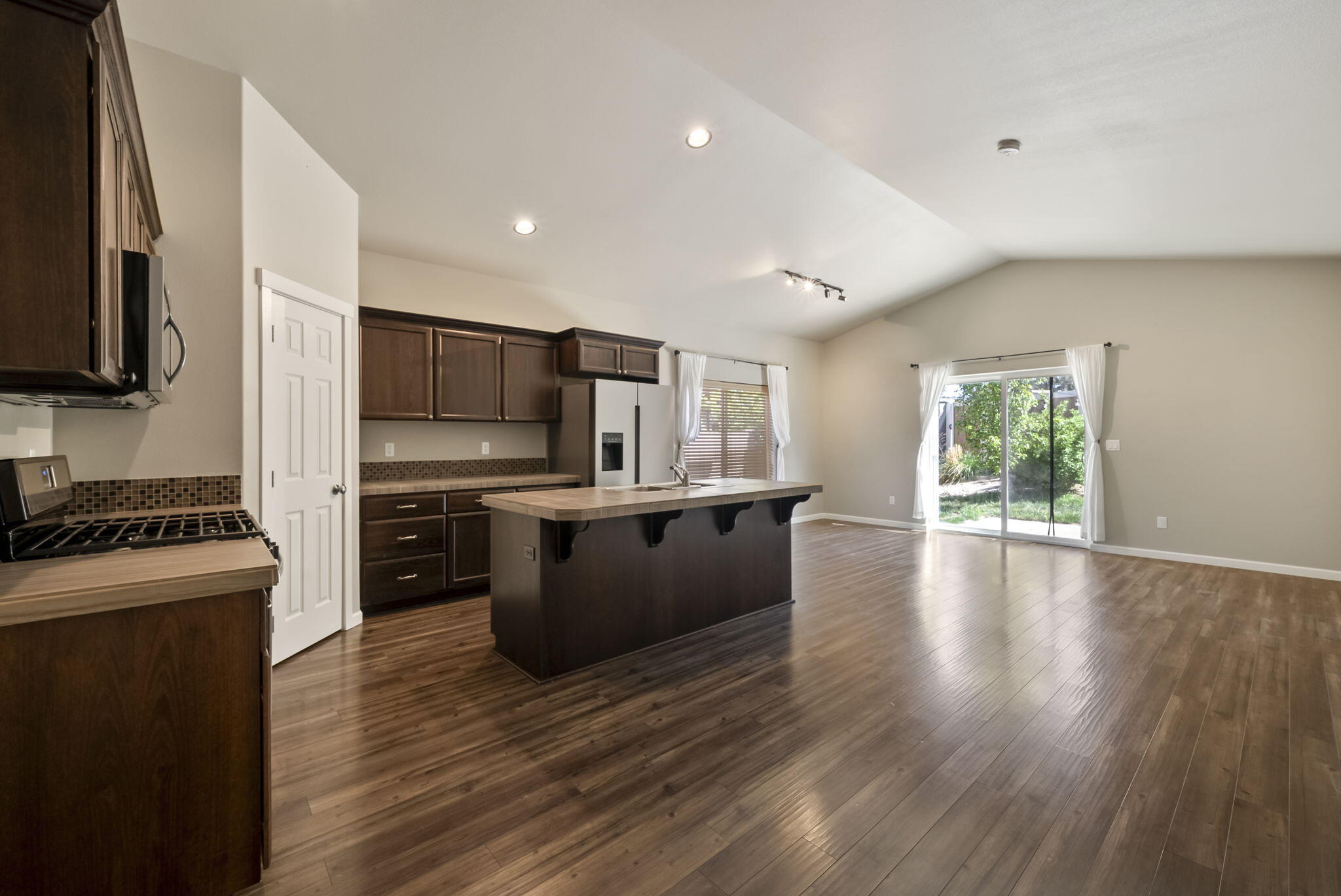 656 SE Reed Market Road