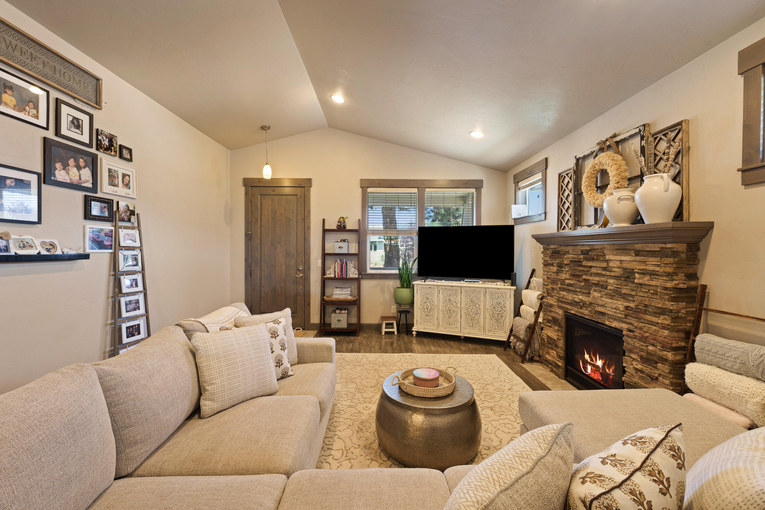 Hidden Hills - Residential