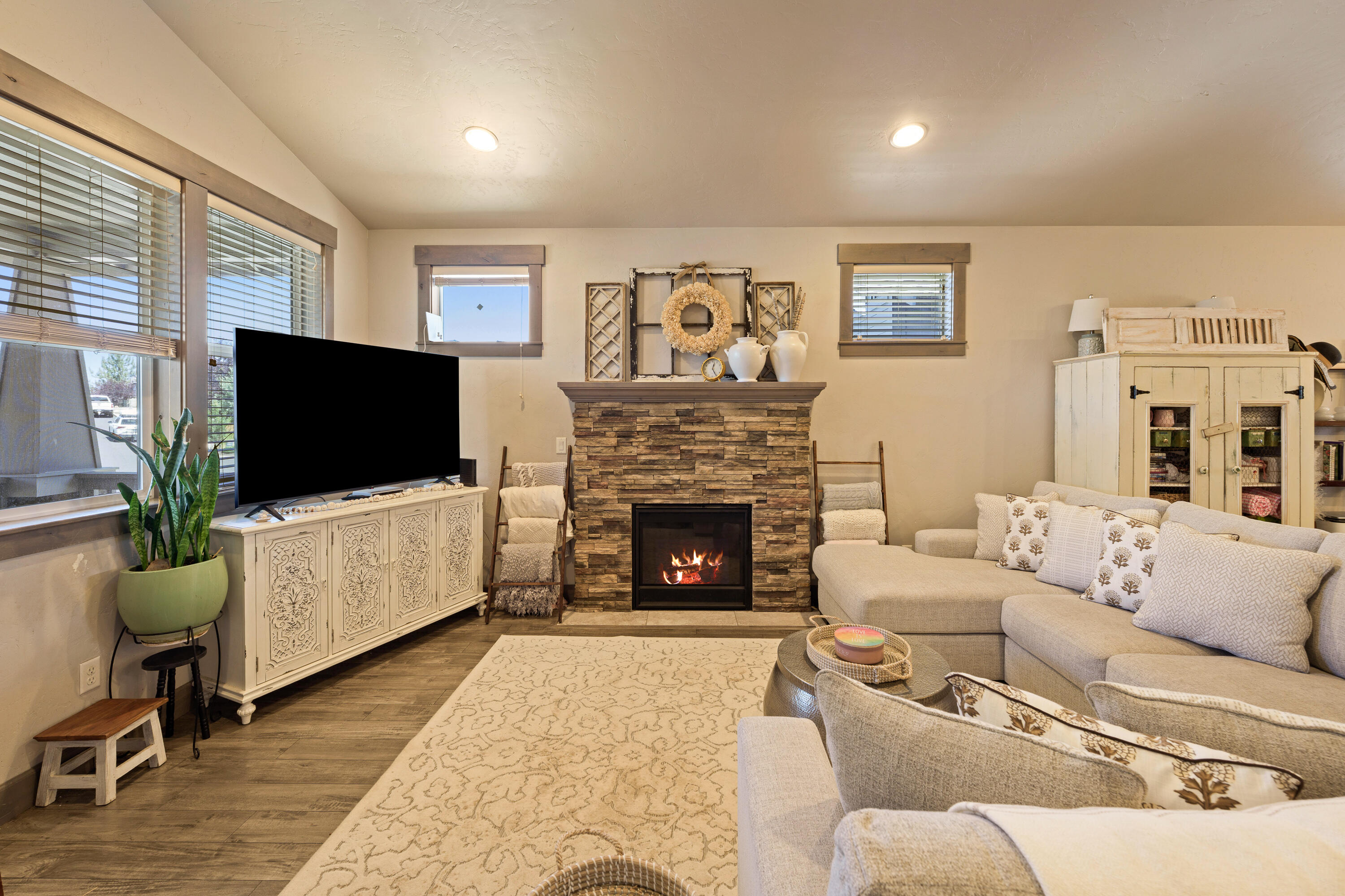 61058 SE Marble Mountain Lane
