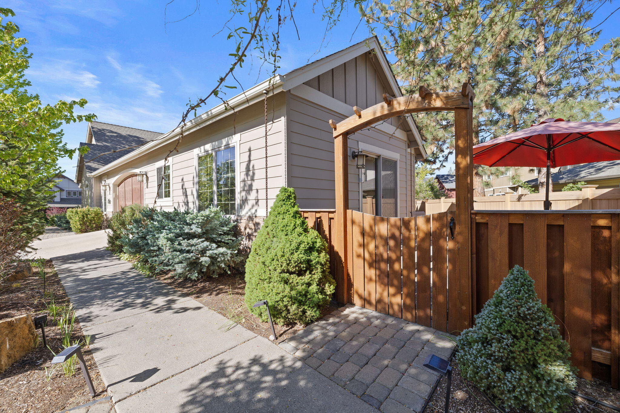 60625 Kiger Gorge Way
