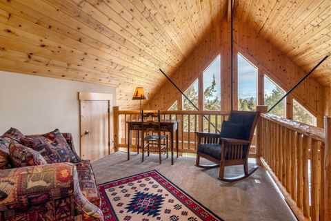 Tiny photo for 8855 SW Canyon Wren Court, Redmond, OR 97756 (MLS # 220215106)