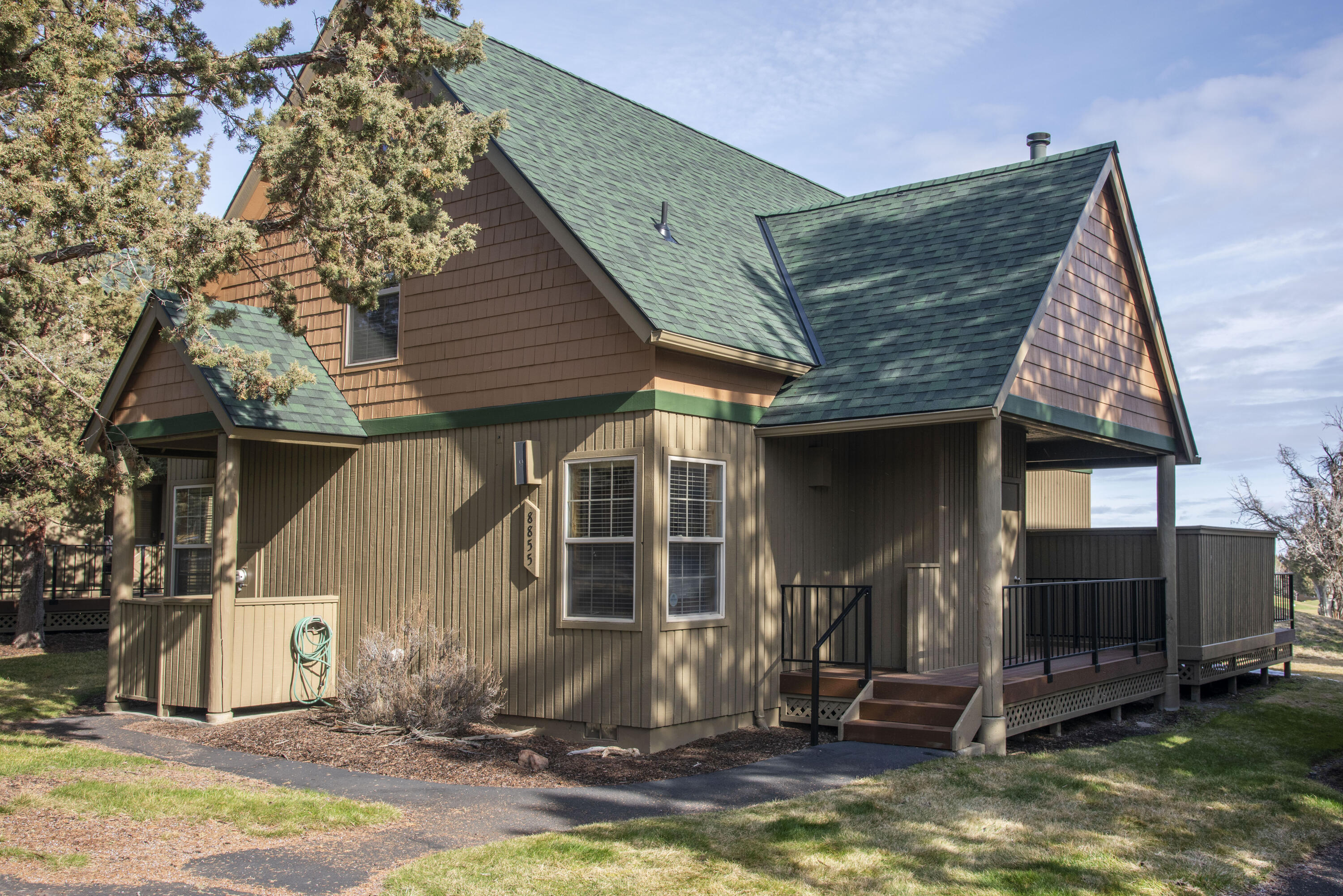 8855 SW Canyon Wren Court