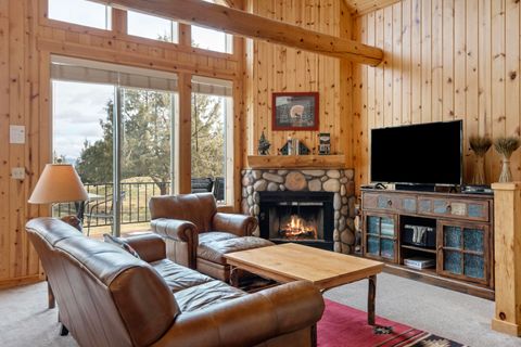 Tiny photo for 8855 SW Canyon Wren Court, Redmond, OR 97756 (MLS # 220215106)