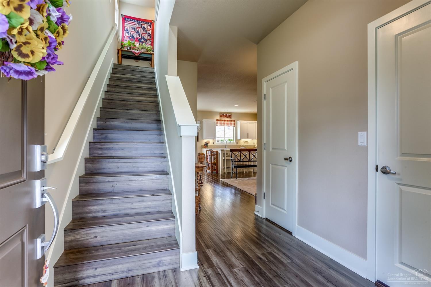 8th Street Cottages - Residential