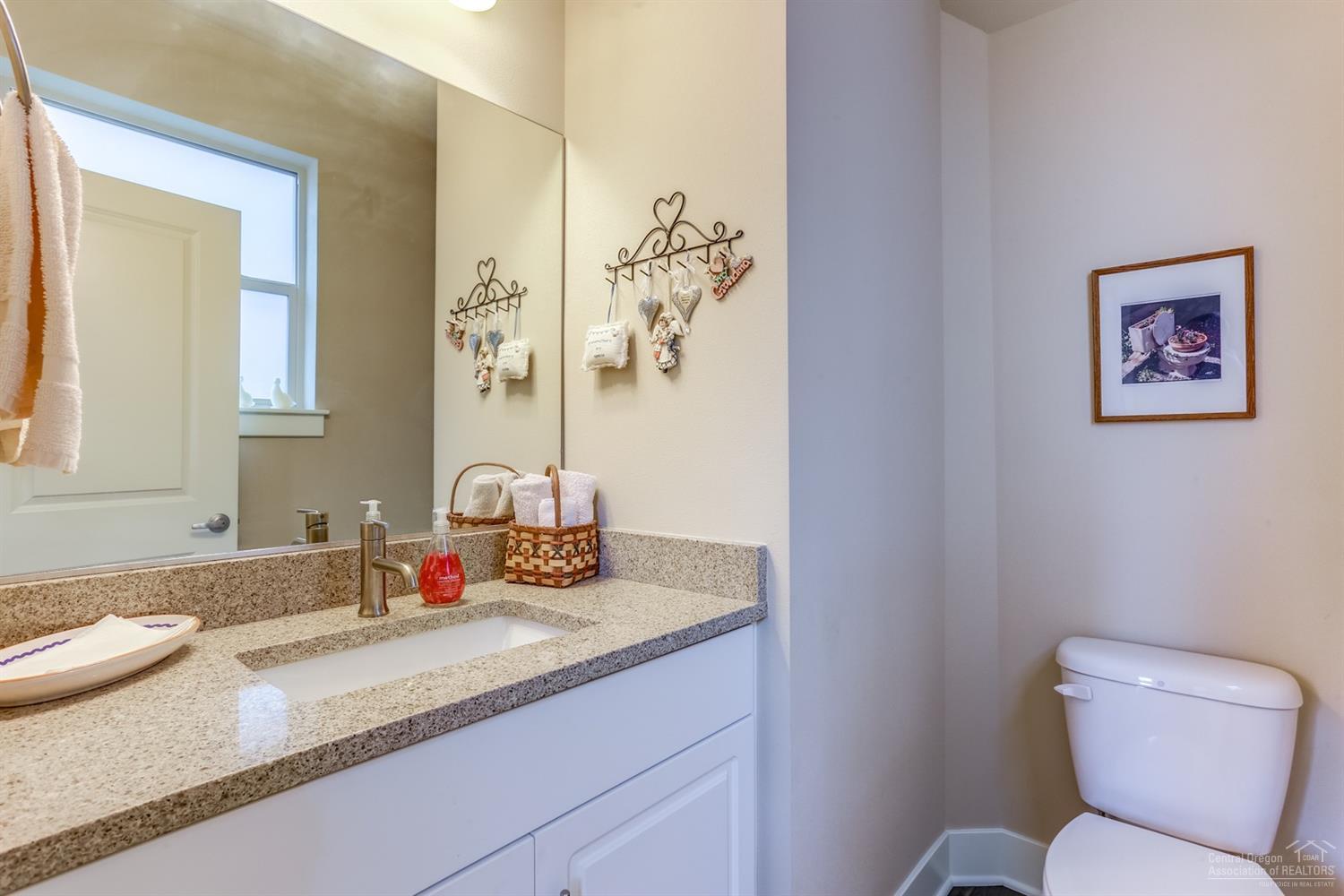 8th Street Cottages - Residential