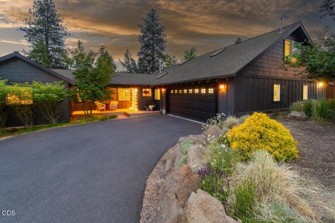 Tiny photo for 1473 NW Quincy Avenue, Bend, OR 97703 (MLS # 220223928)