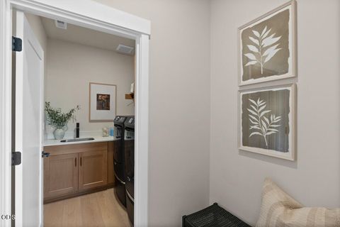 Tiny photo for 61124 NE Cobalt Street, Bend, OR 97701 (MLS # 220223563)