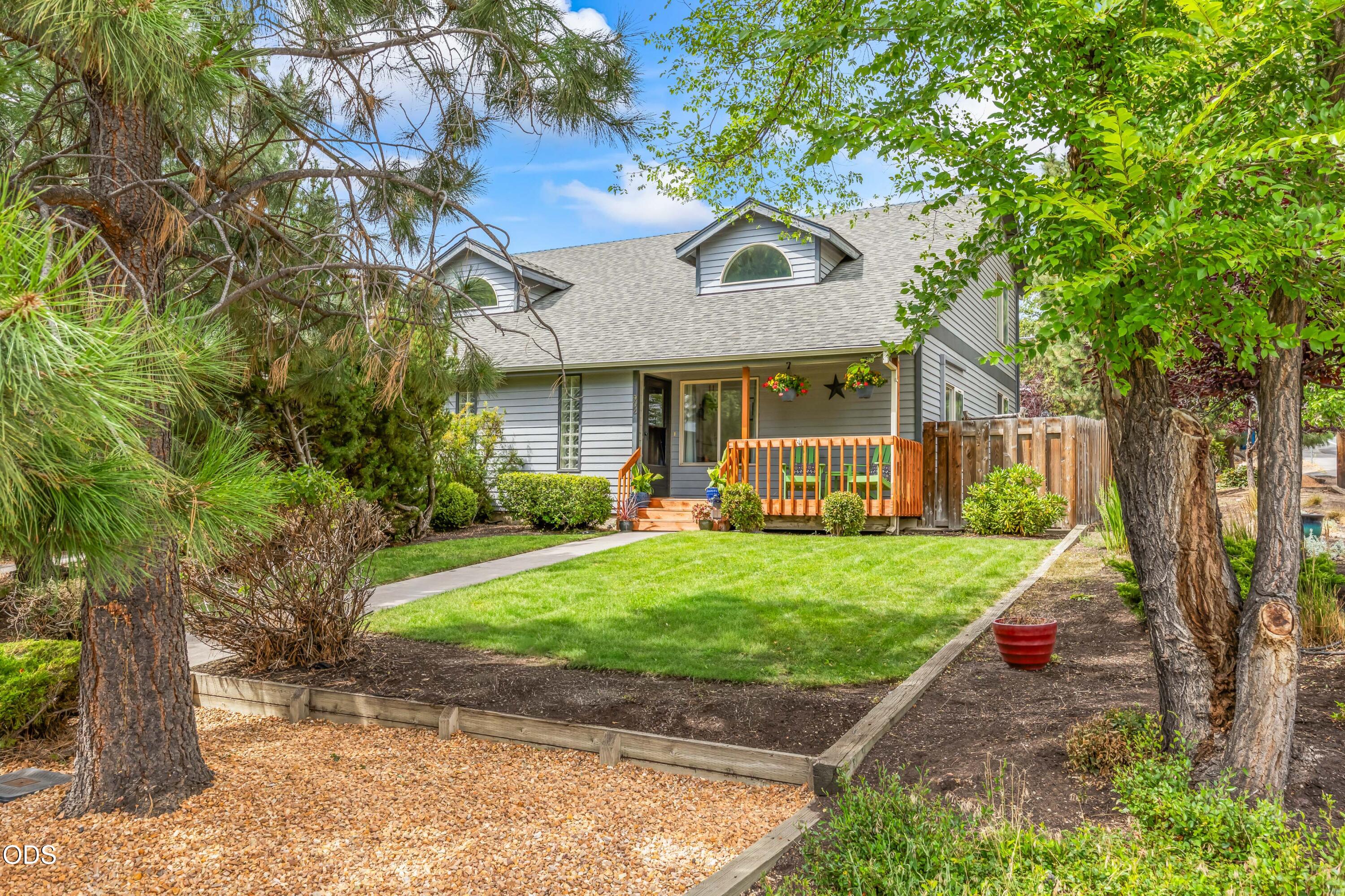 902 NW Ogden Avenue